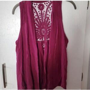 Sonoma womens burgandy cardigan vest crochet size small